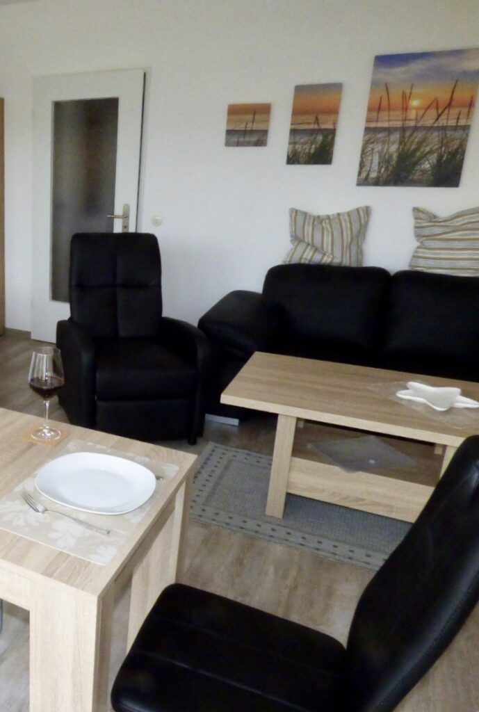 Ferienwohnung Salmi Grömitz Ostsee Strandkorb Hundestrand – Foto 4
