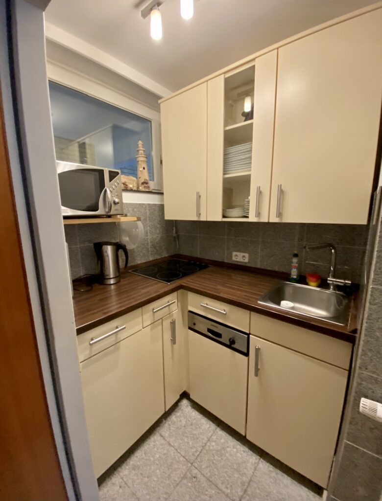 Ferienwohnung Jimmy Grömitz Ostsee Strandkorb Hundestrand – Foto 4