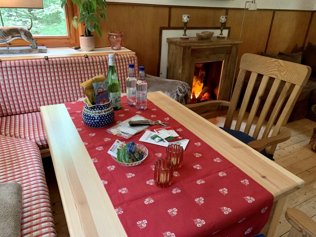 Waldhäusle mit eingezäuntem Waldgrundstück Lüneburger Heide – Foto 4