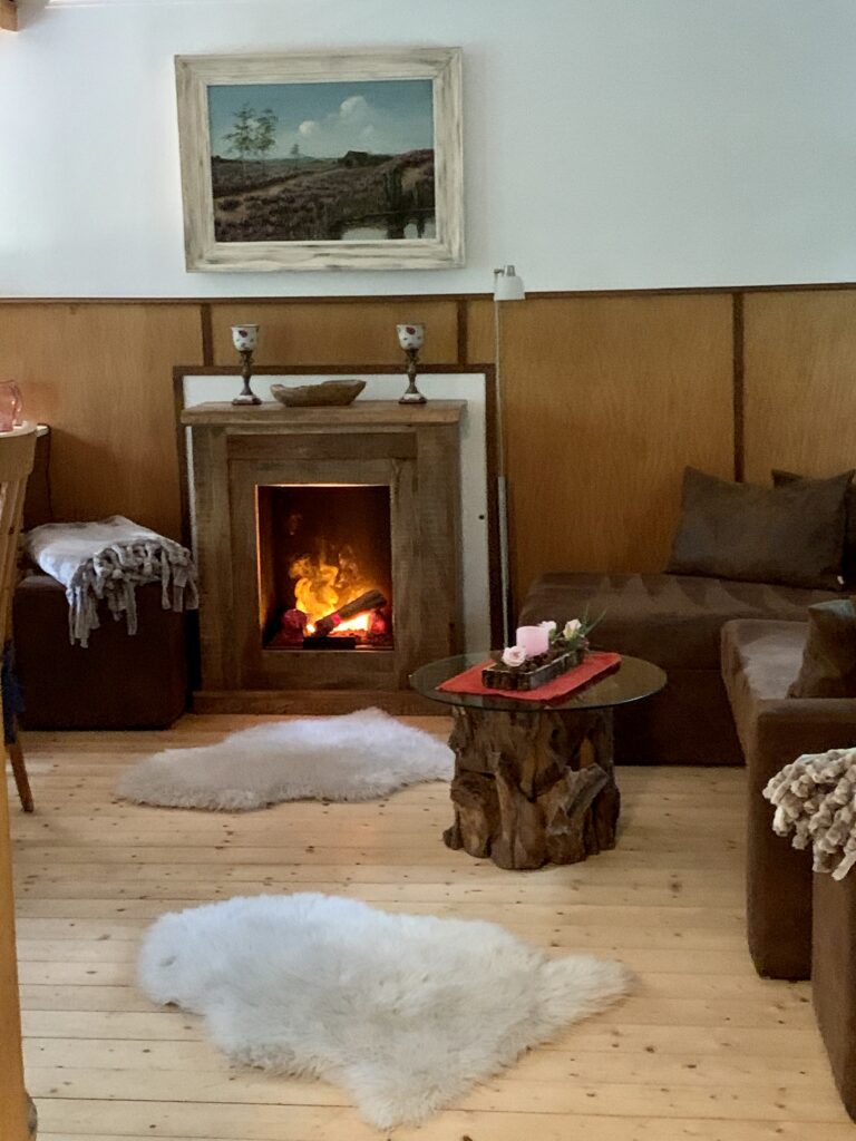 Waldhäusle mit eingezäuntem Waldgrundstück Lüneburger Heide – Foto 2