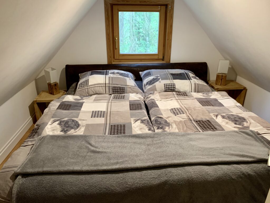 Waldhäusle mit eingezäuntem Waldgrundstück Lüneburger Heide – Foto 19