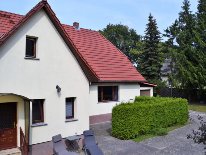 Große Wohnung 25